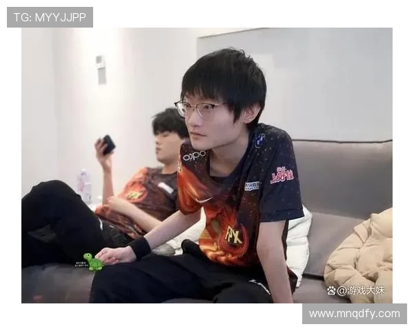 FPX耐力争议引发热议电竞圈对比赛公平性的深思与讨论